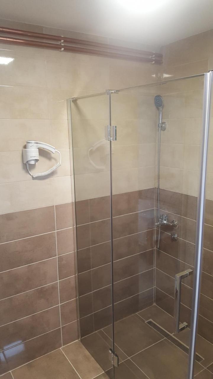 Pansion I Restoran ,, Pogled" Hotel Han Pijesak Luaran gambar